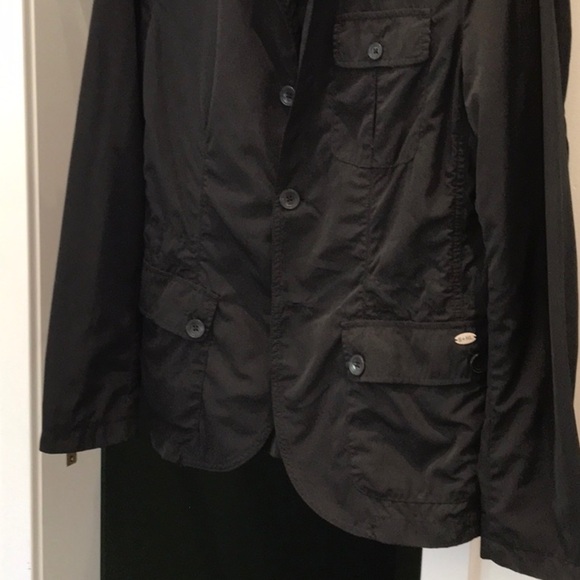 Sawyers + Hendricks London
Black / Versatile Sport Coat w/ Stylish Accents - Picture 3 of 6